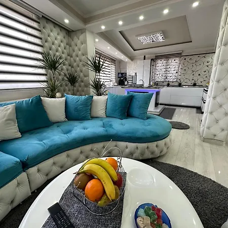By Expert Vip Villa