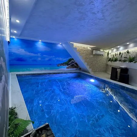 By Expert Vip Villa